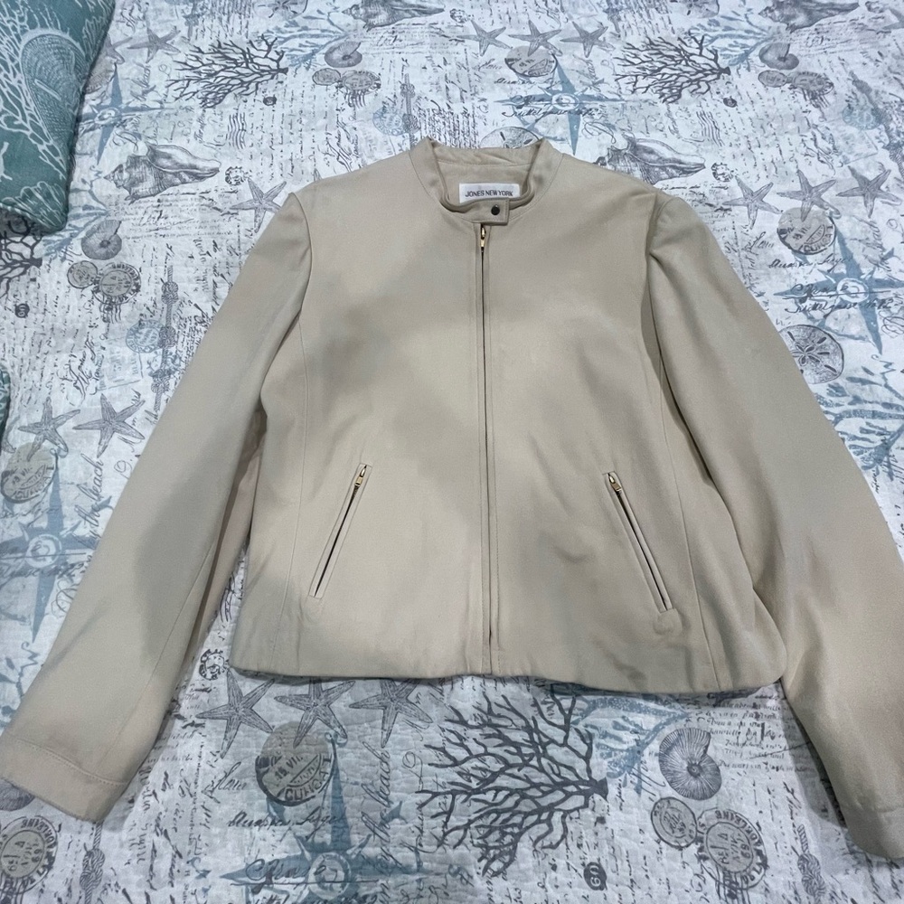 Jones New York Light Beige Blazer